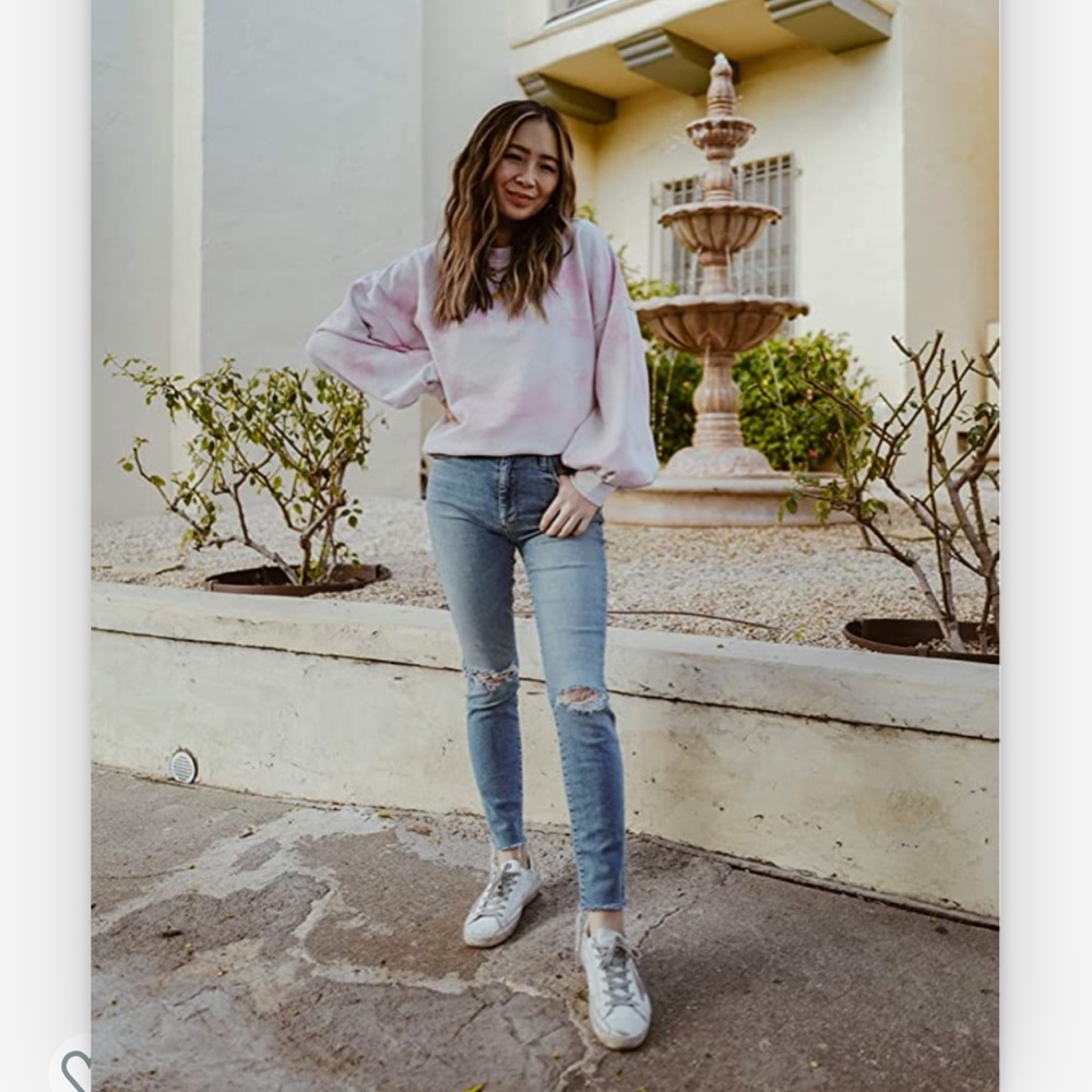AmazonTheDrop Women's TieDye BalloonSleeve Oversized Sweatshirt by@spreadfashion